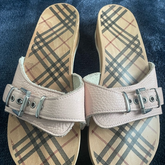 Burberry Classic Plaid Pink Clog Sandals - Picture 2 of 12